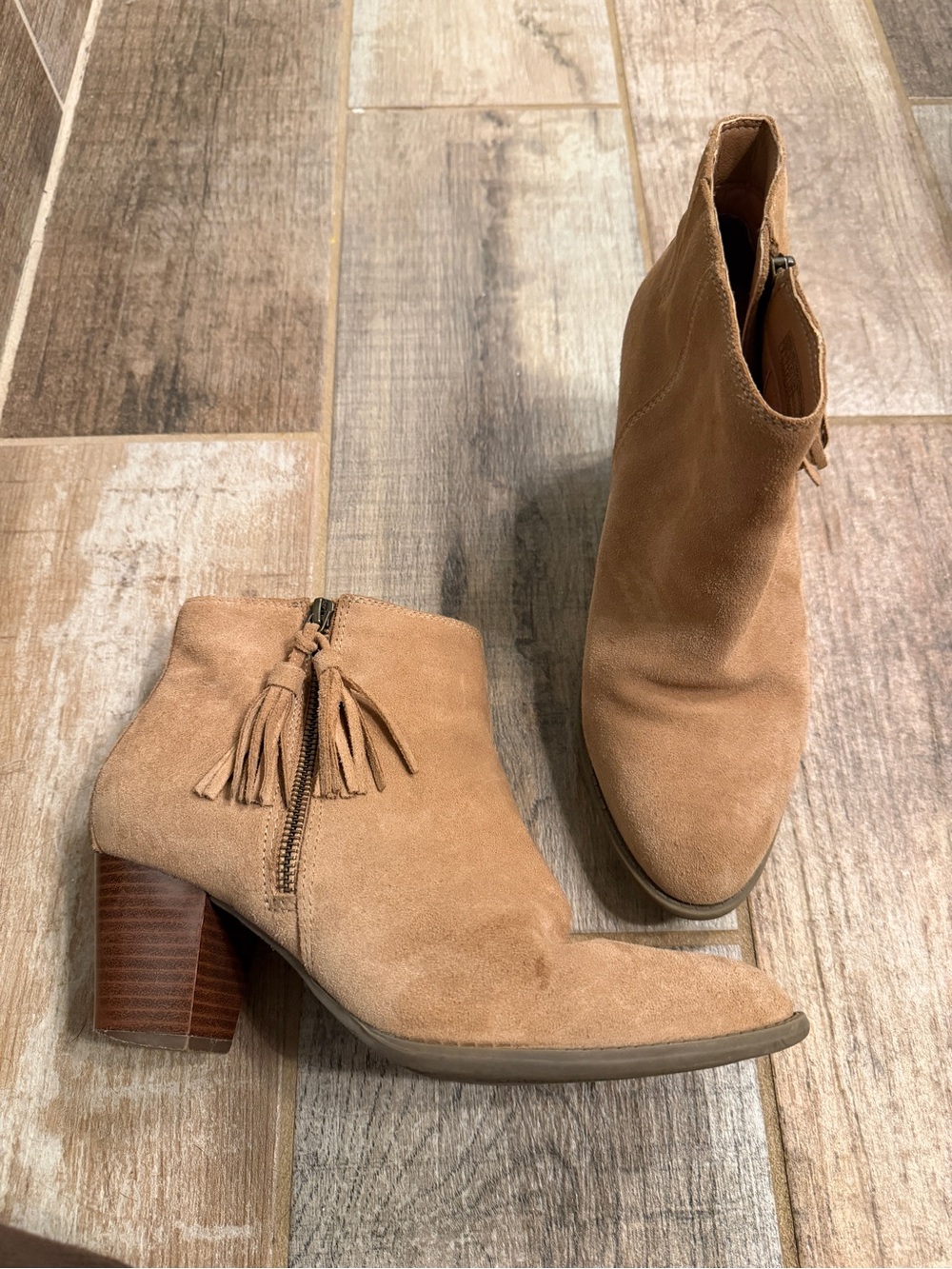 VIONIC Upright Madeline Bootie Size 9 - Picture 3 of 8